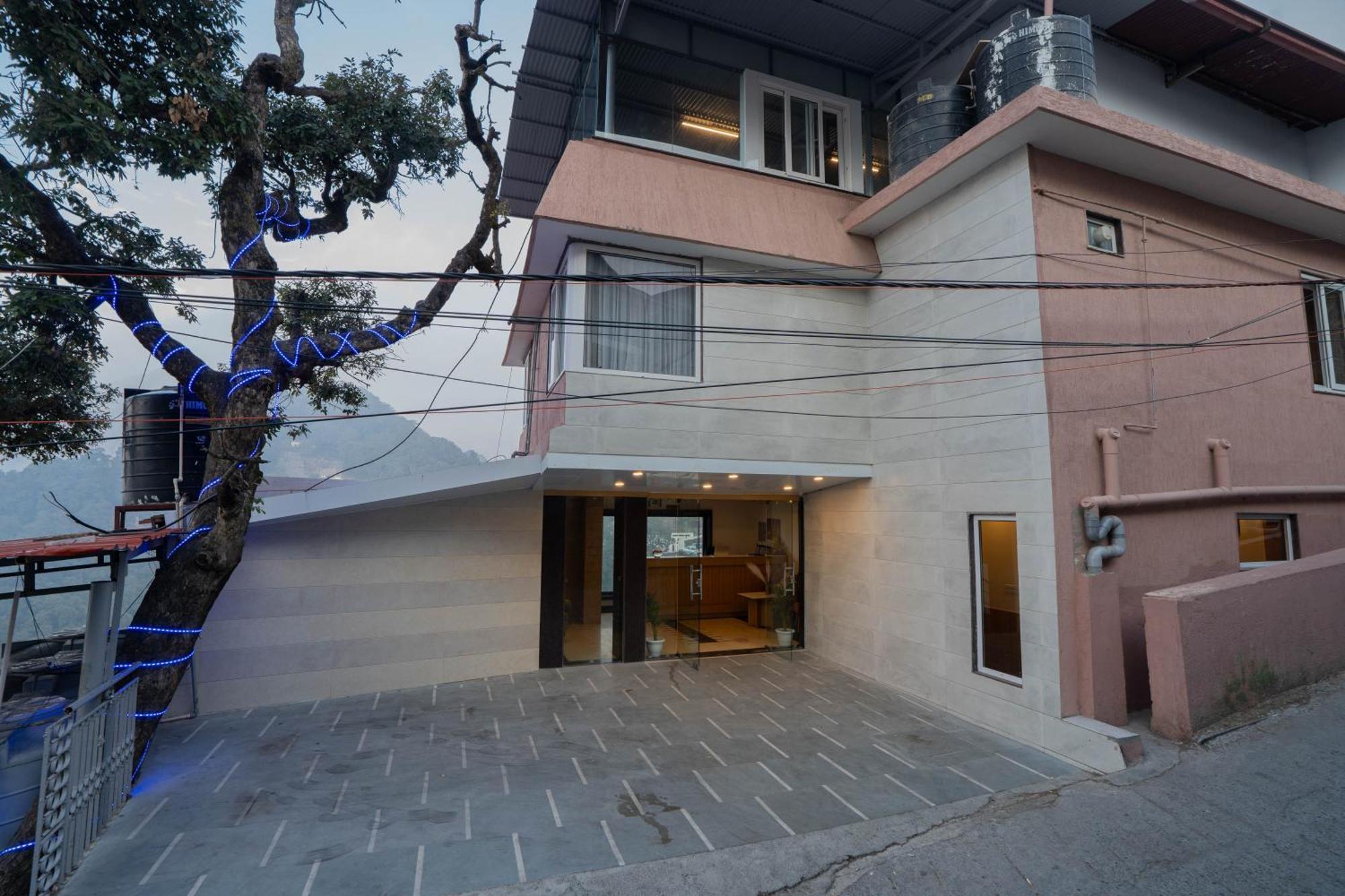 Super Hotel By Perfectstayz Mall Road Mussoorie Exterior photo